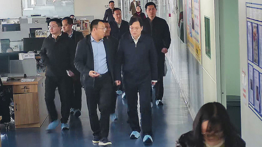 省科技厅领导一行来bb贝博微电调研
